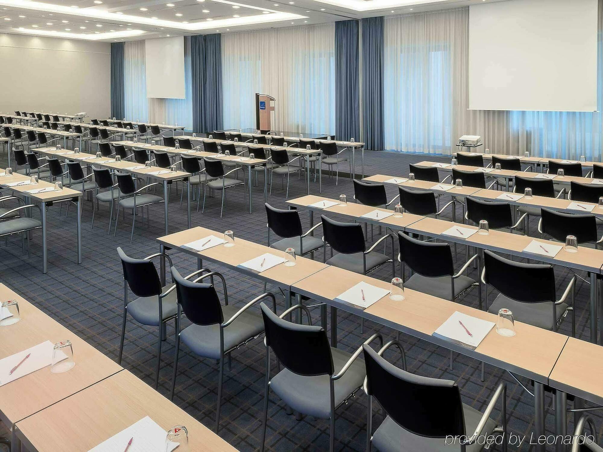 Novotel Am Tiergarten Hotel 4*